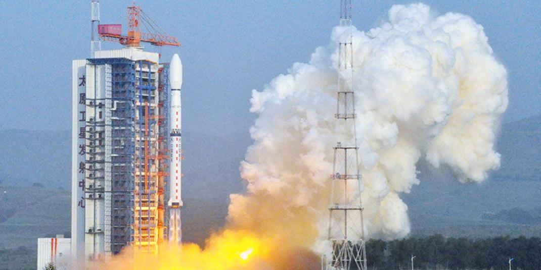 羞羞漫画WWW成人漫画樱泰的除濕機已幫助太原衛星解決除濕問題